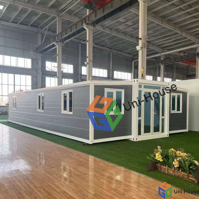 Low Cost Design 3 Bedroom Expandable Container House